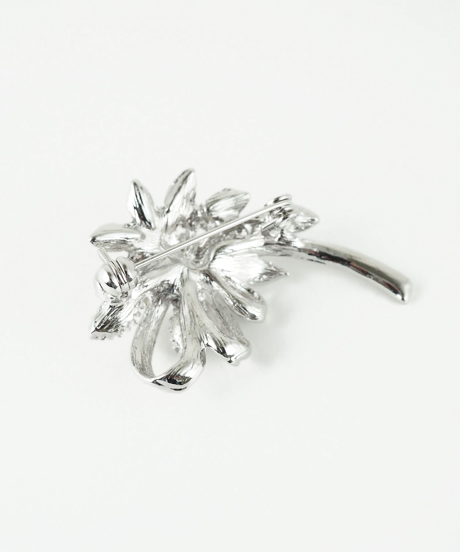 フラワーストーンリボンブローチ