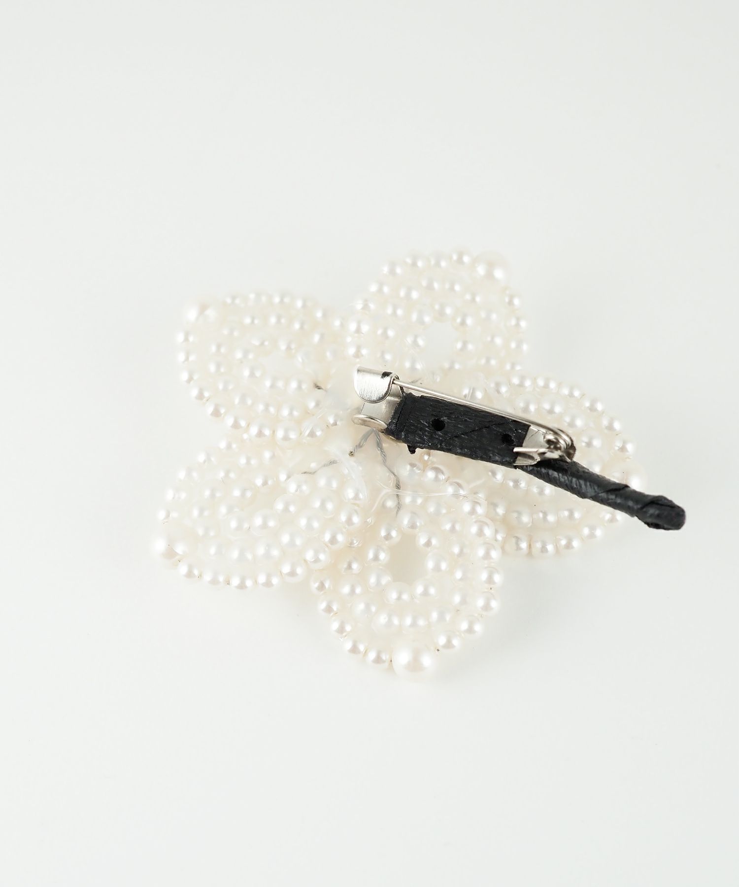 パールフラワーブランチブローチ