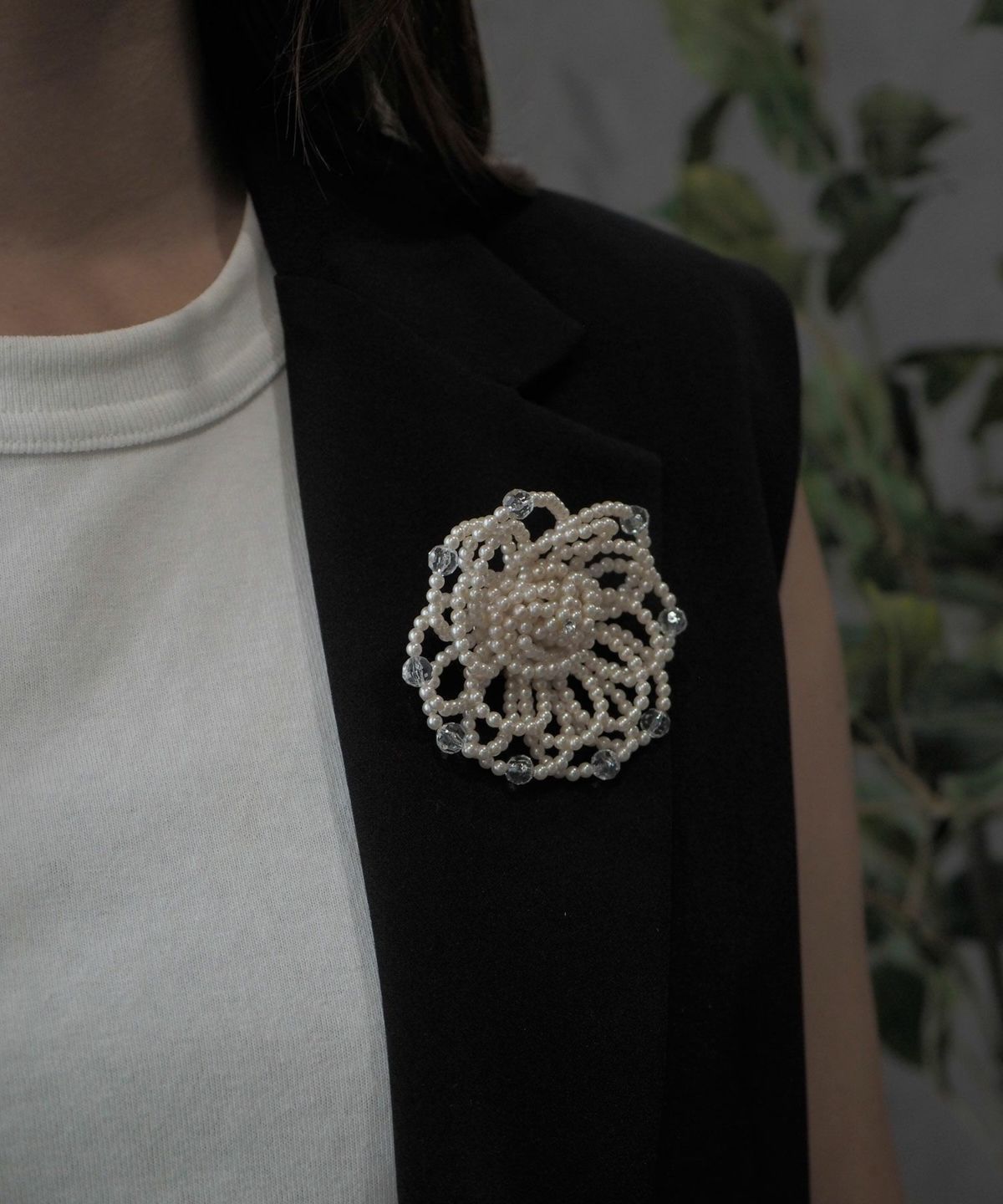 パールビーズフラワーブローチ