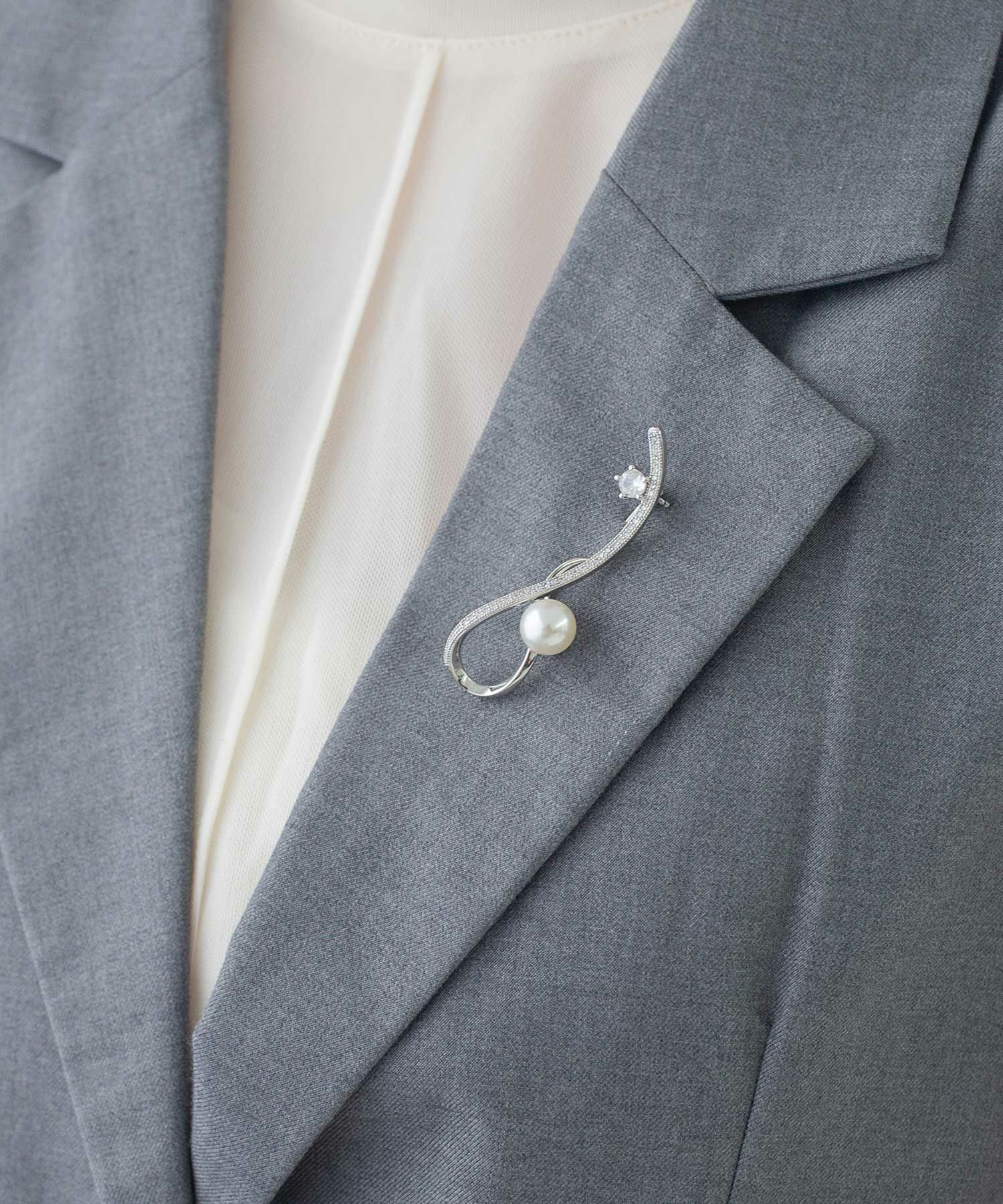 ニュアンスラインパールブローチ