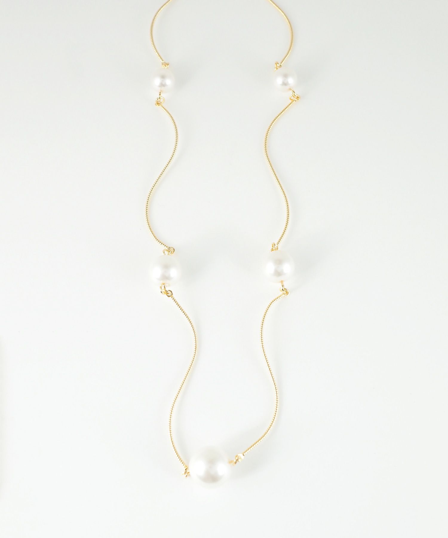 ステーションパールウェーブネックレス