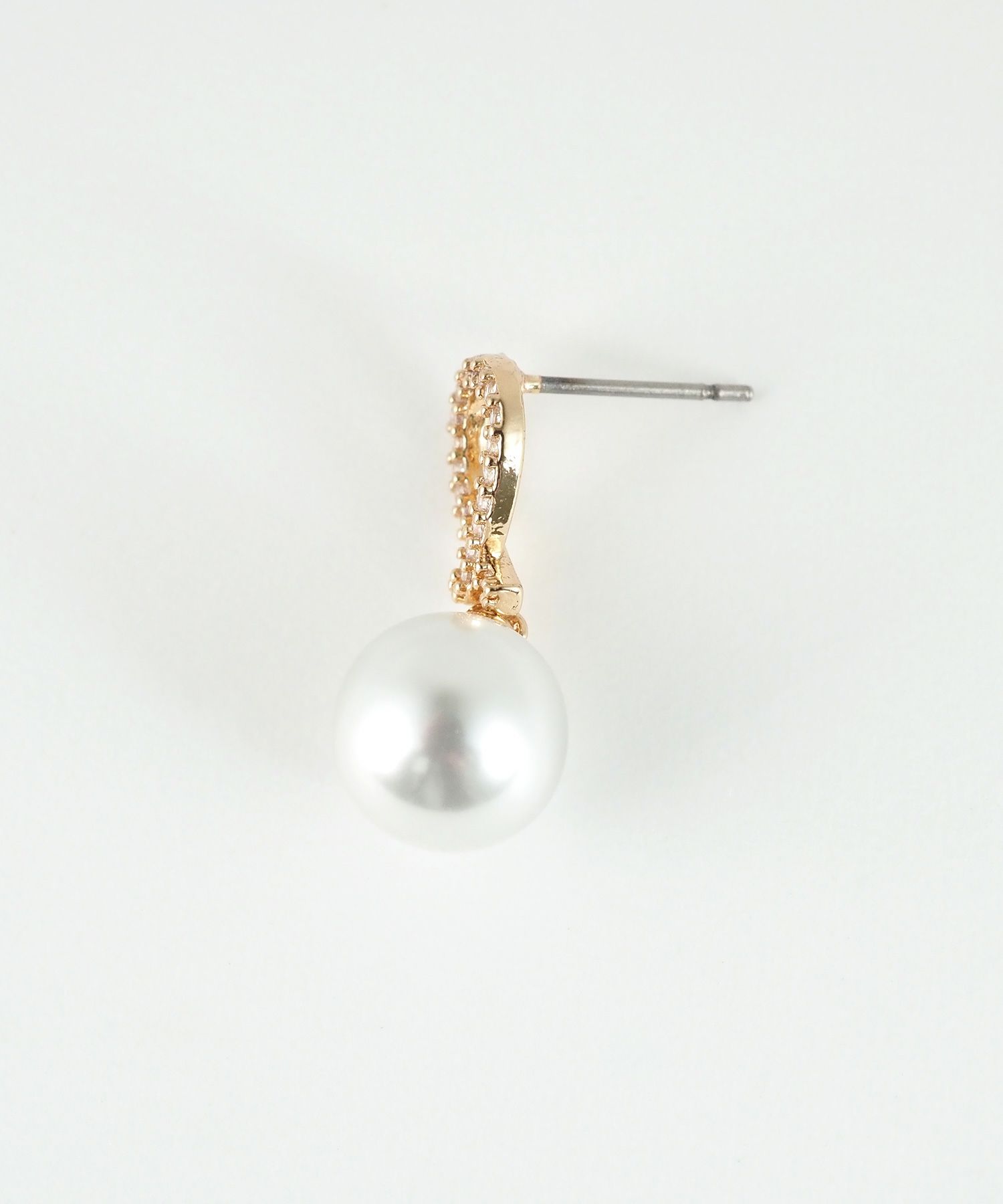 ノットラインストーンチタンポストピアス