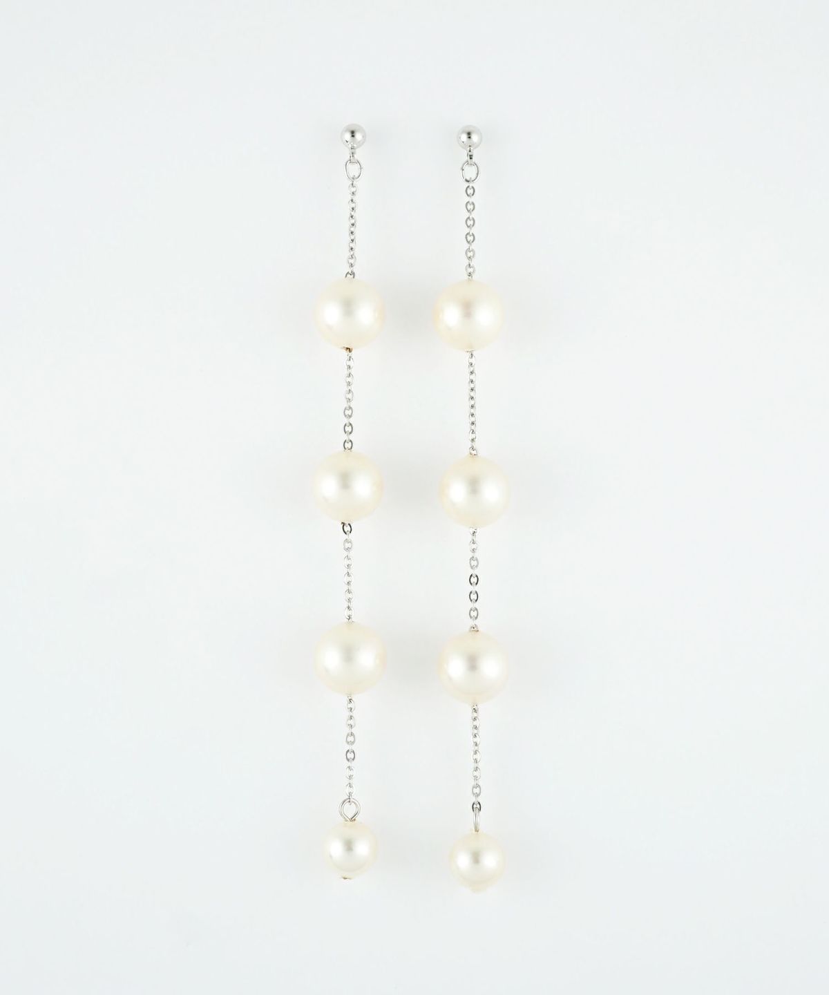 貝パールステーションチタンポストピアス