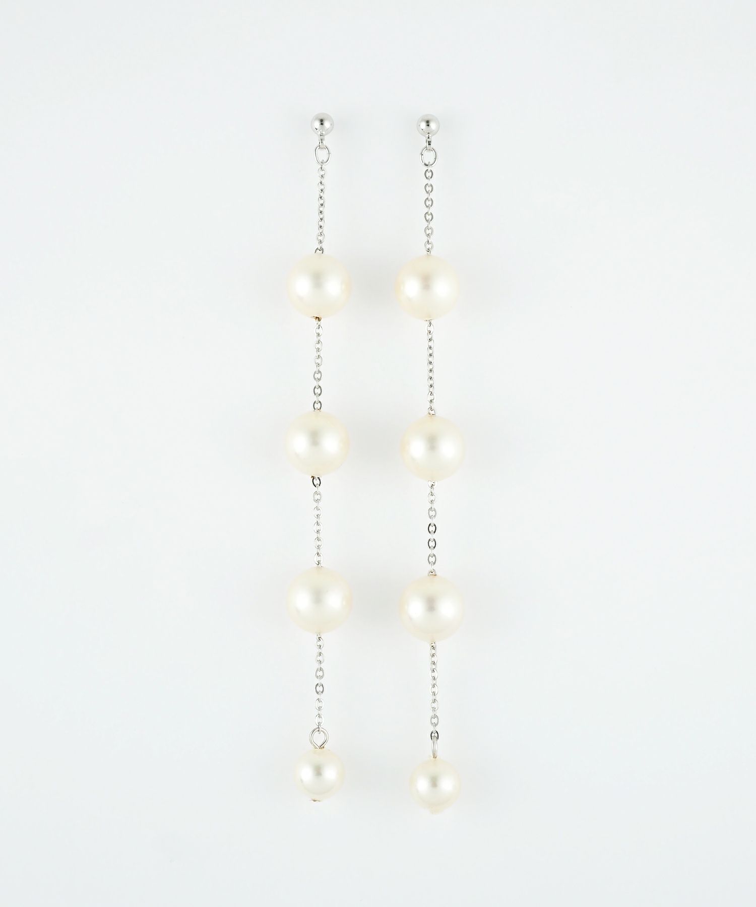 貝パールステーションチタンポストピアス