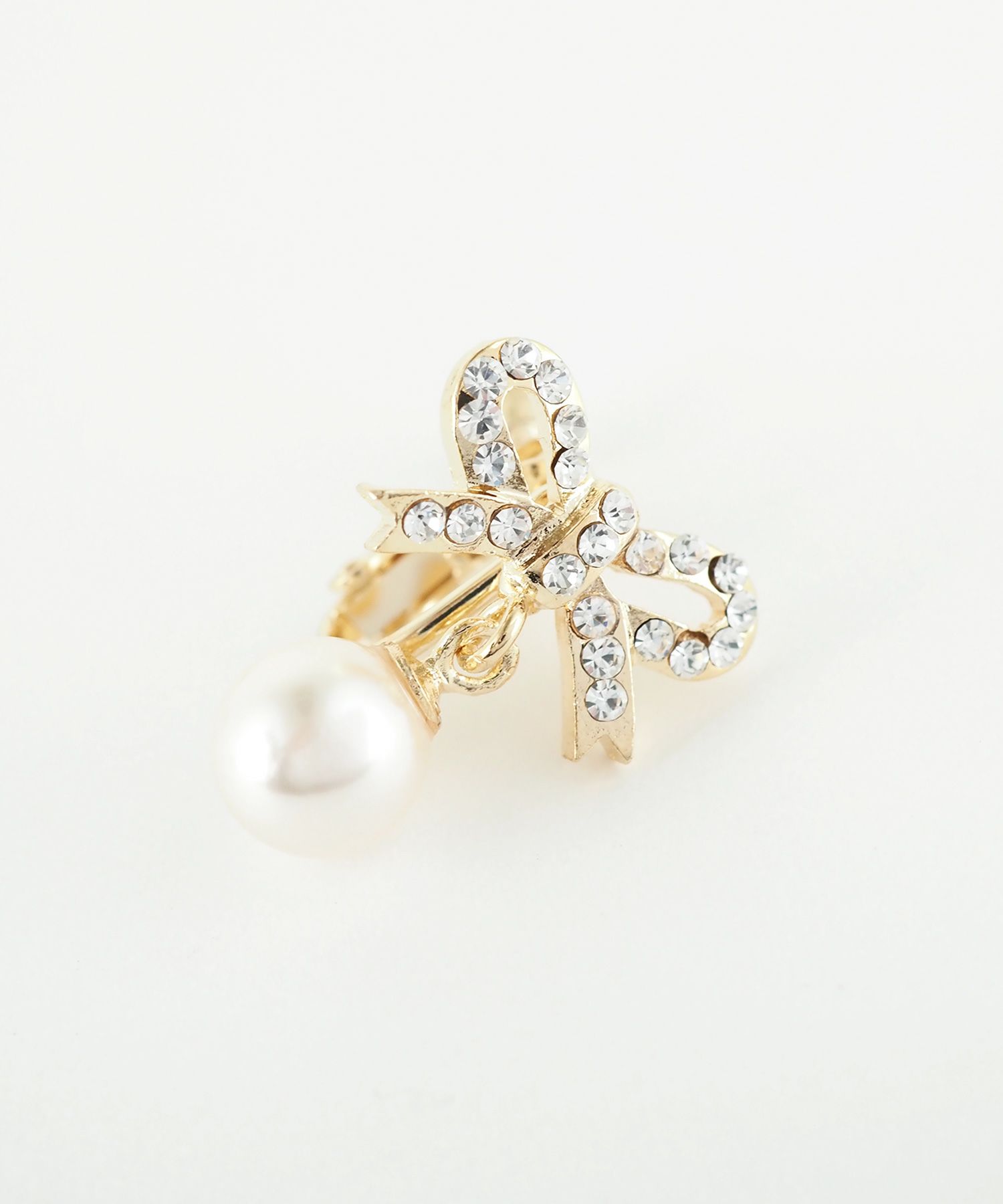 ラインストーンリボンパールイヤリング