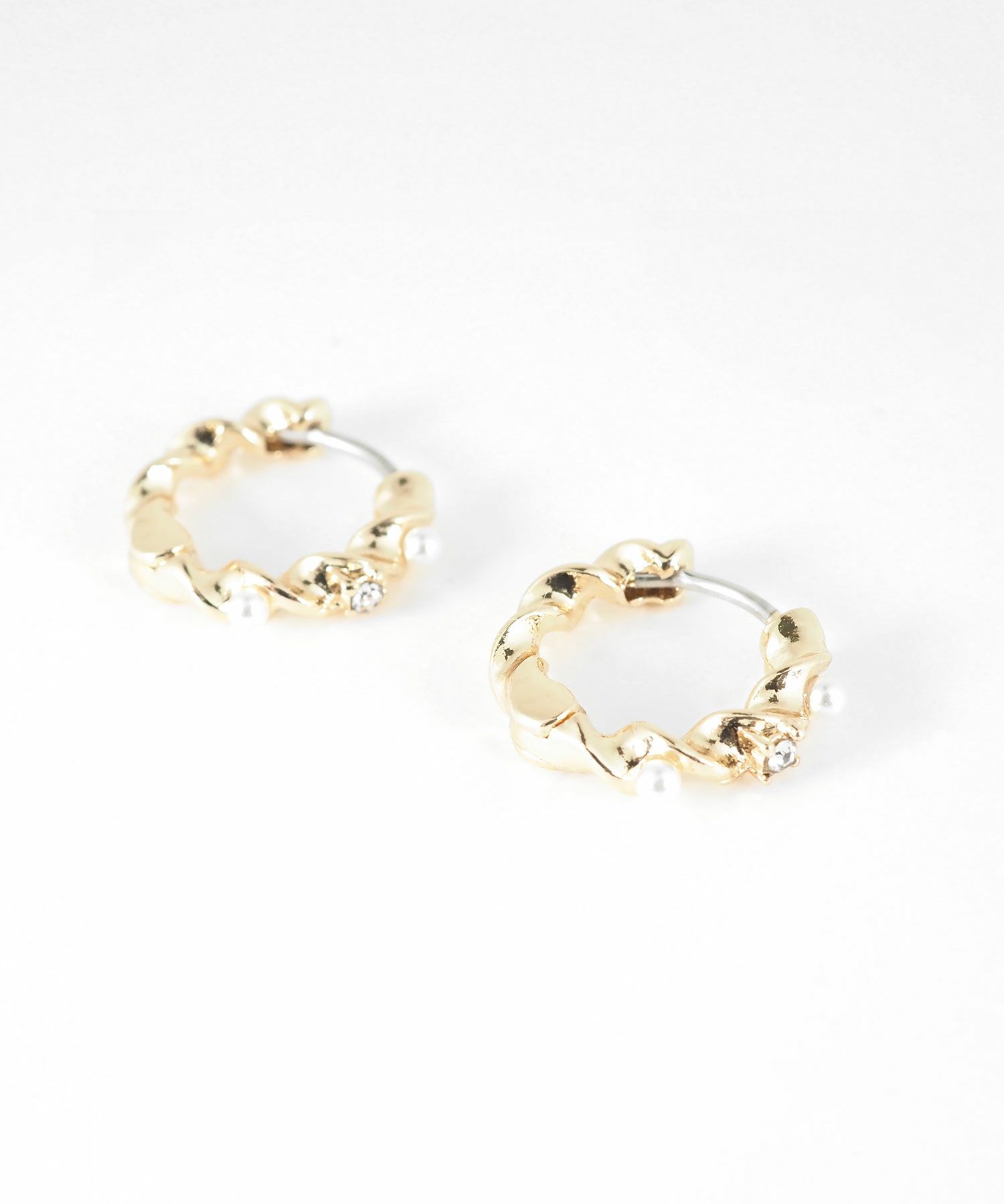 パールストーンツイストサージカルステンレスポストピアス