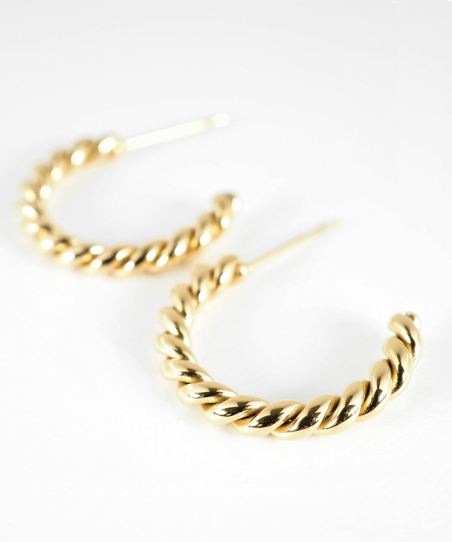 ツイストステンレスピアス