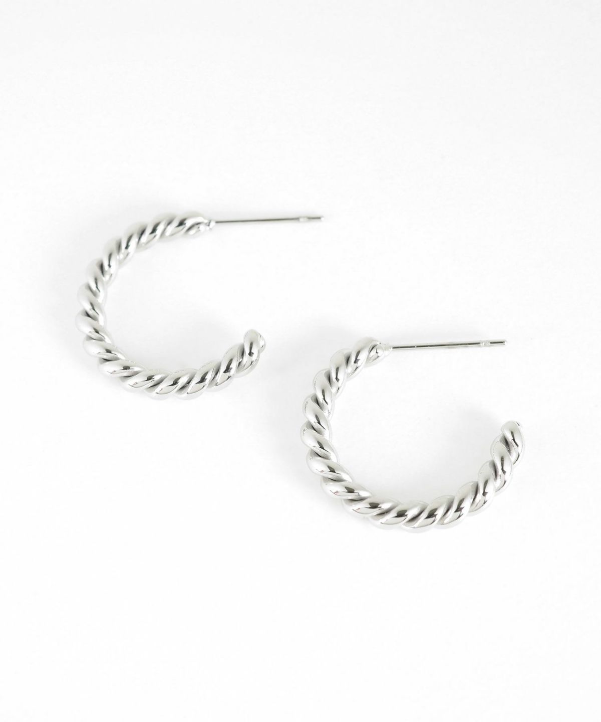 ツイストステンレスピアス