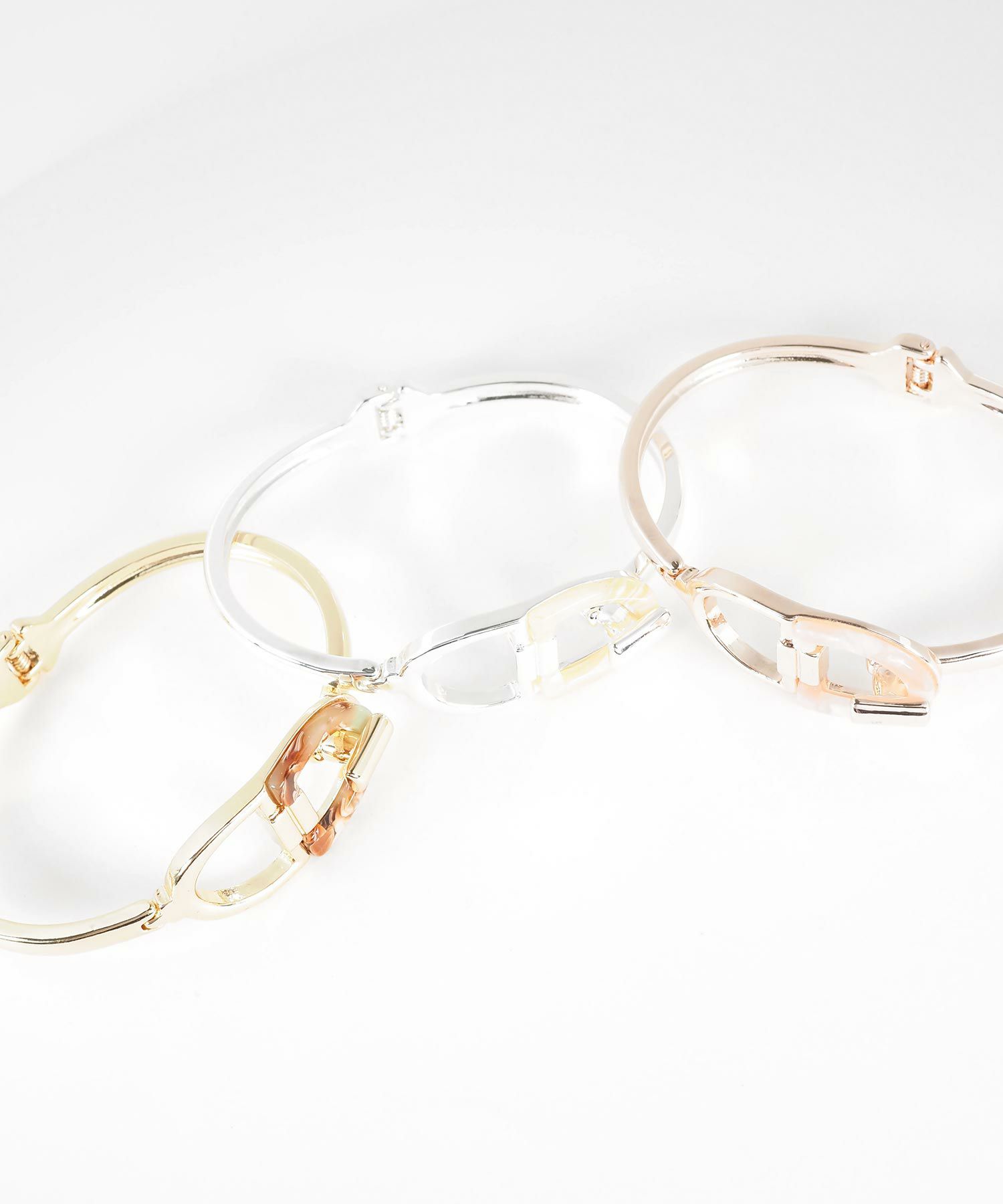 シンプル樹脂クリックバングル