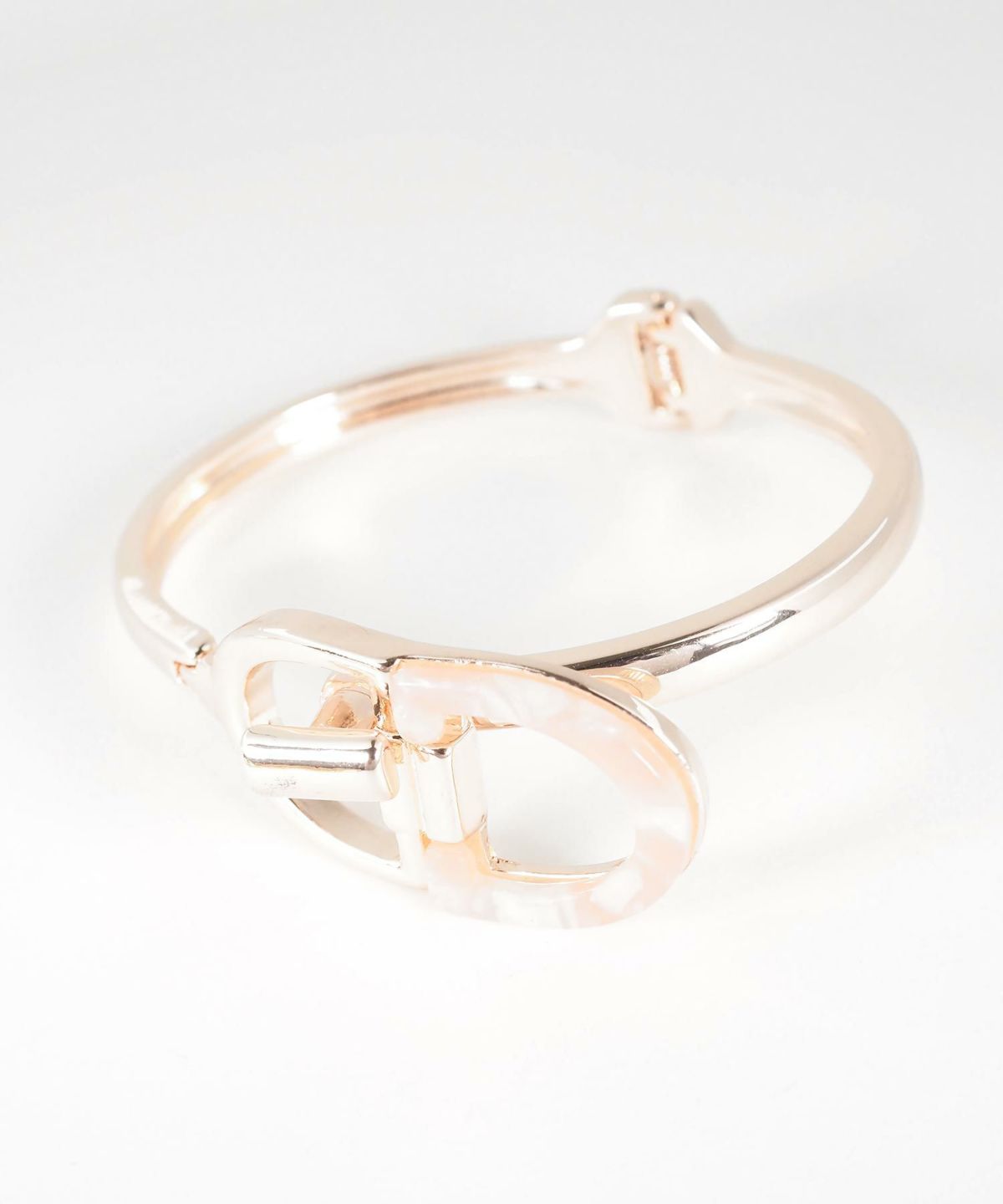 シンプル樹脂クリックバングル