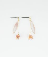 ツボミワイヤーリーフチタンポストピアス