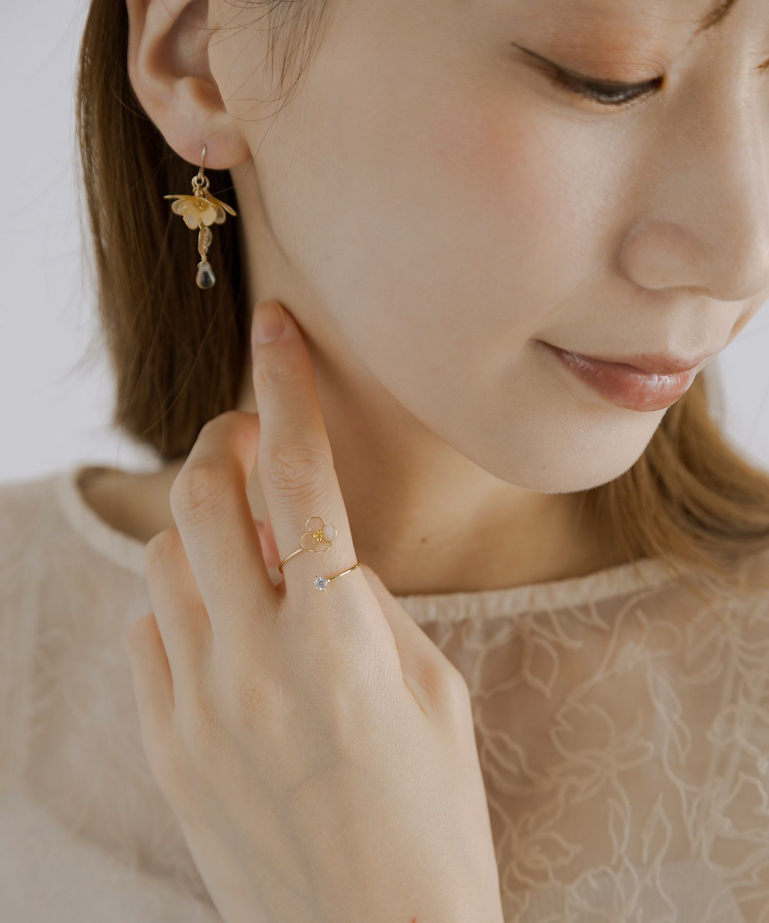 フラワーストーンフォークリング