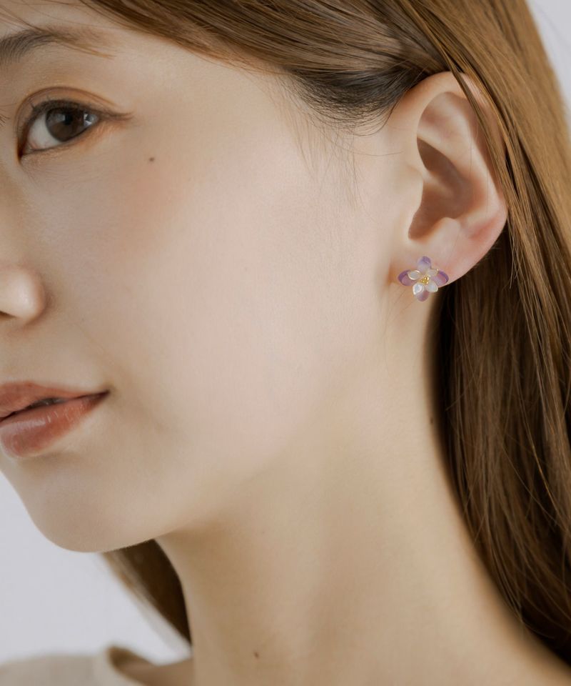 ♡ あじさいさま ♡      チタンピアス ♡ あじさいさま ♡ チタンピアス - ピアス人気 商品 通販
