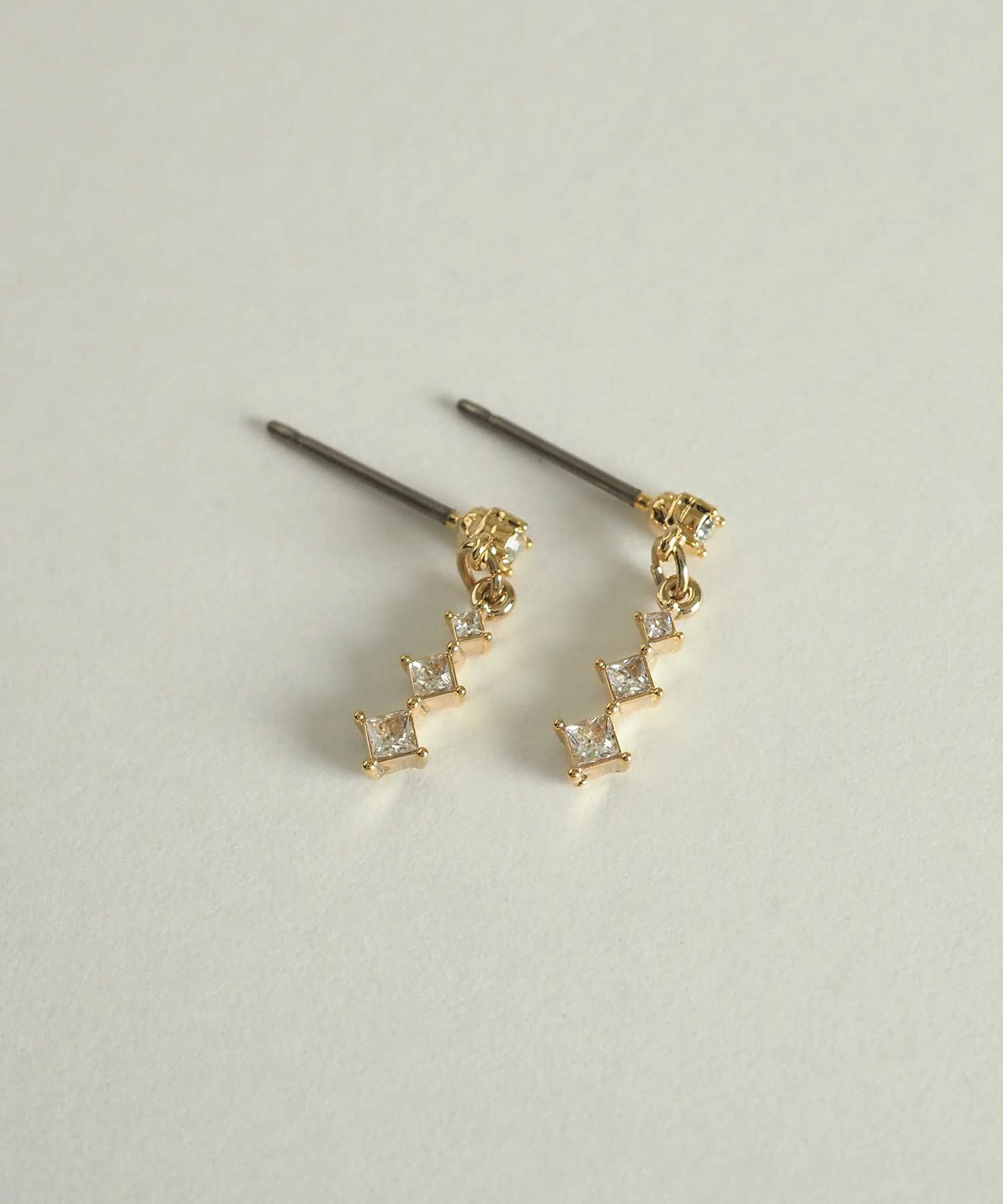 トリオビジューダイヤピアス【MUK petite charme】