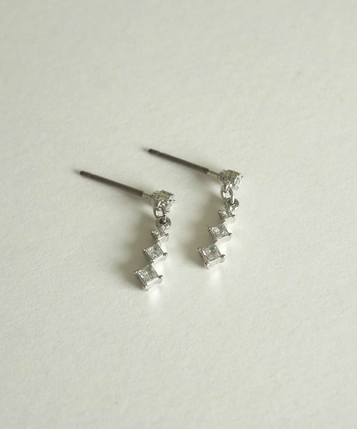 トリオビジューダイヤピアス【MUK petite charme】