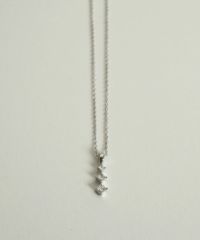 トリオビジューダイヤプチペンダント【MUK petite charme】