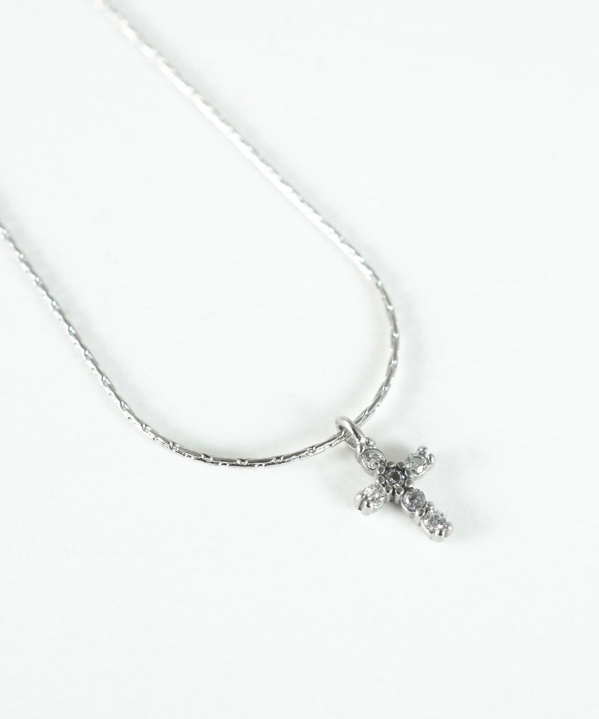 パヴェクロスステンレスプチペンダント