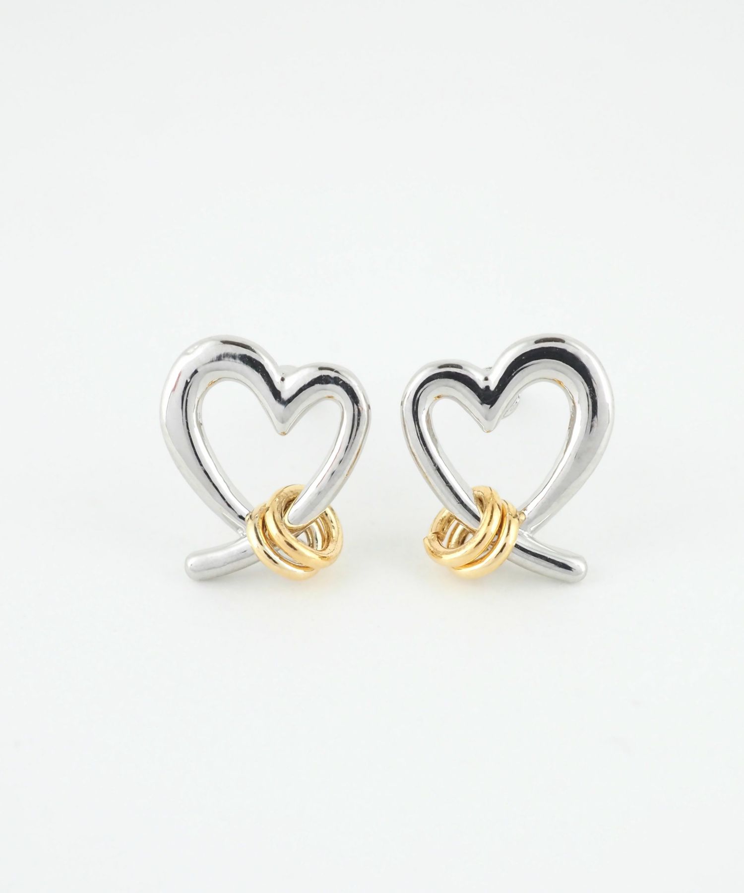 バイカラーハートチタンポストピアス
