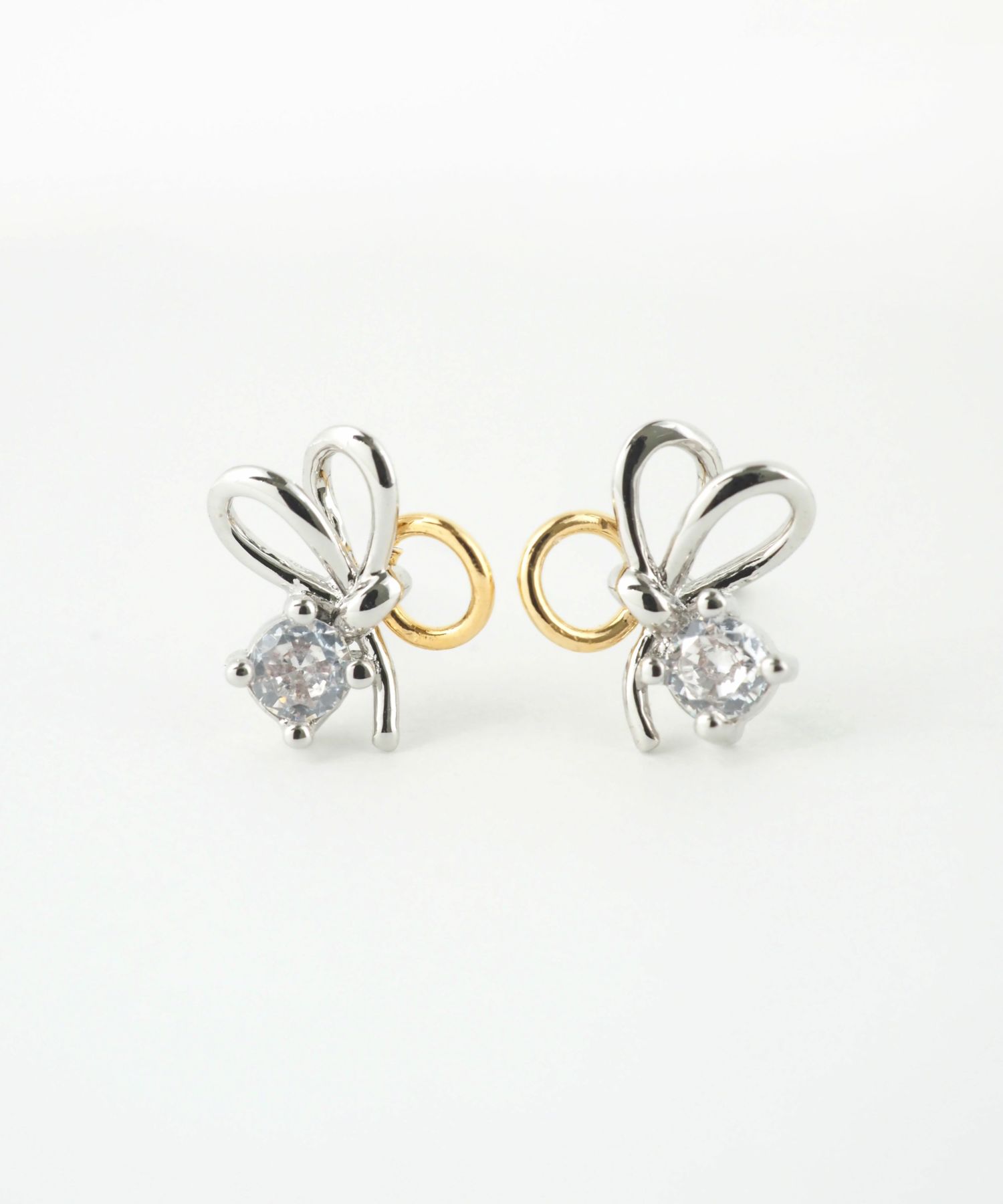 バイカラーループチタンポストピアス