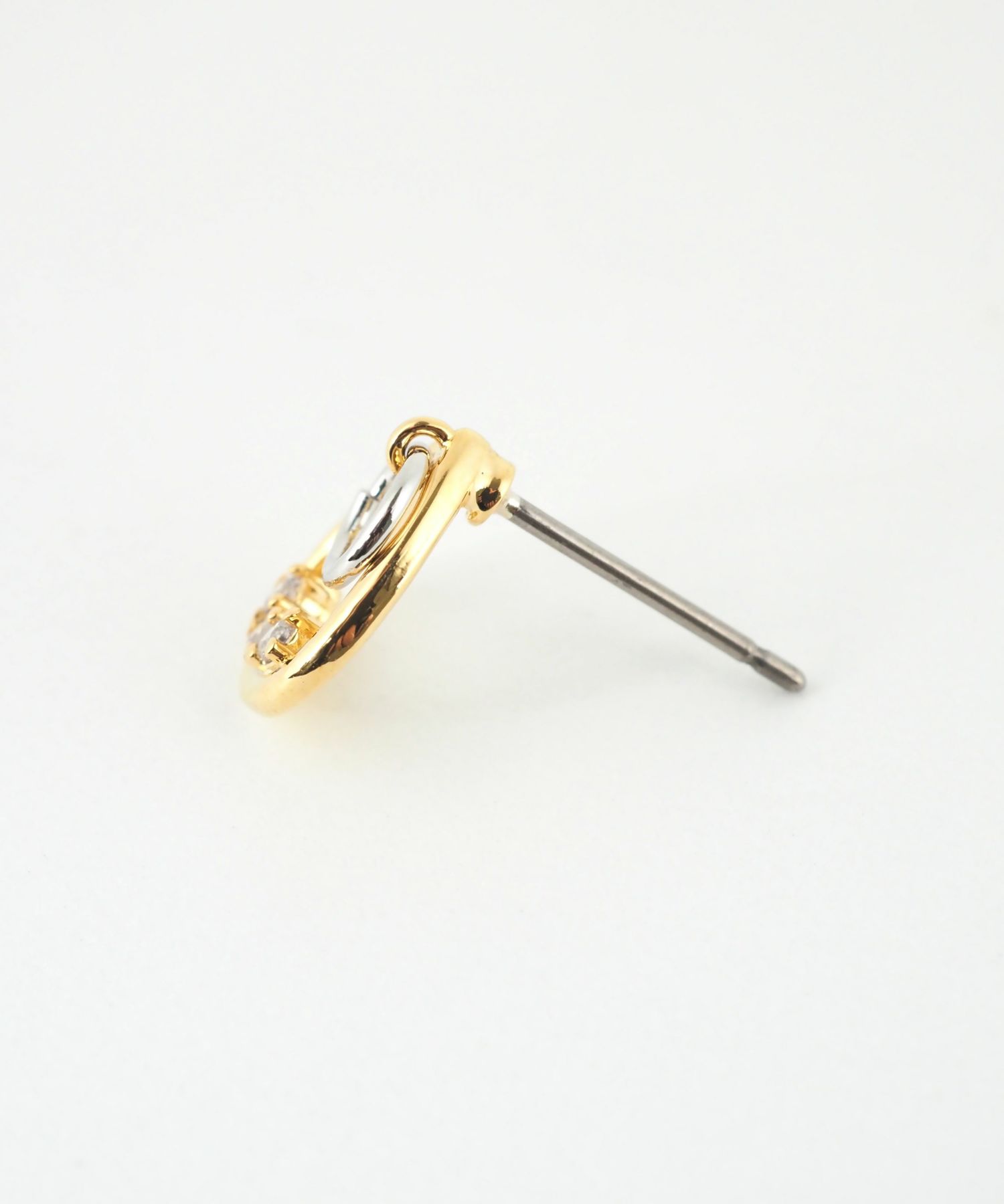 バイカラードロップチタンポストピアス