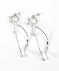 ウェーブラインストーンイヤリング