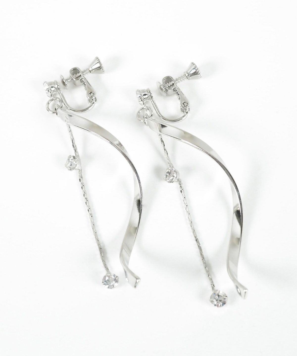 ウェーブラインストーンイヤリング