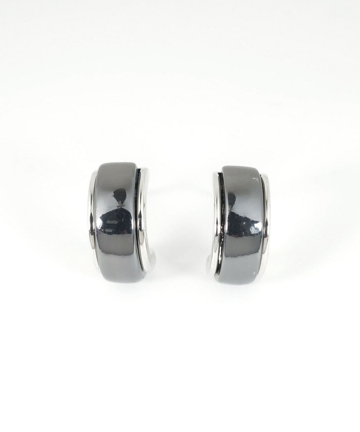 メタルラインチタンポストピアス