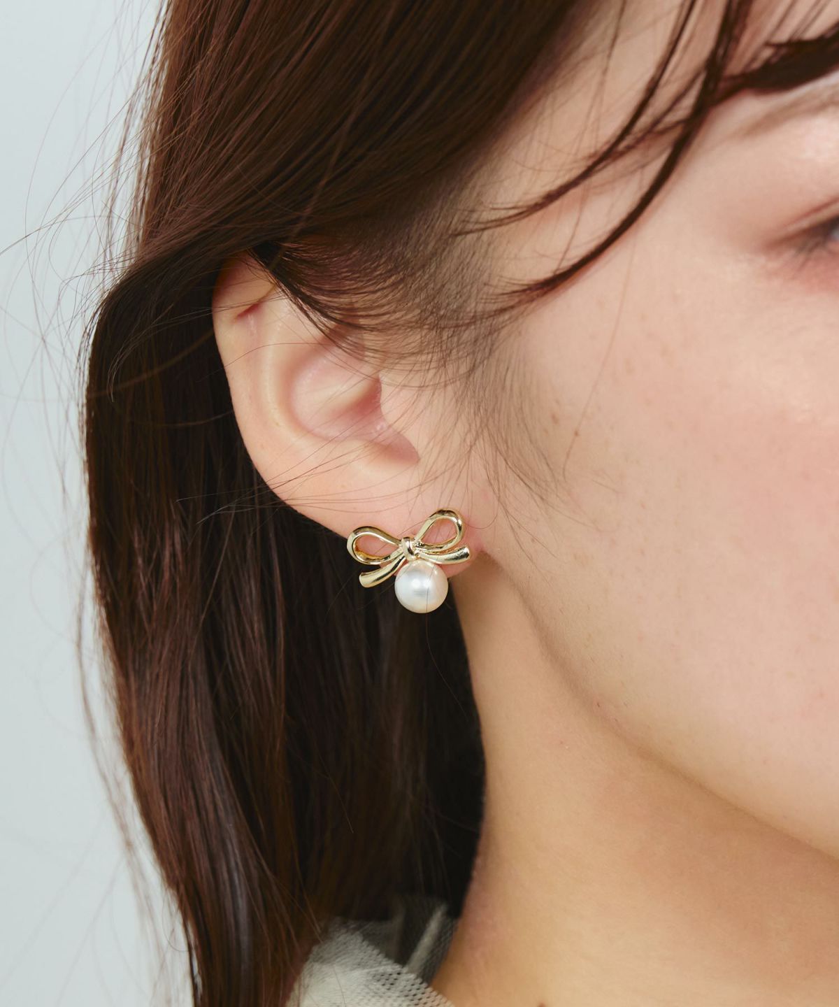 リボンパールチタンポストピアス