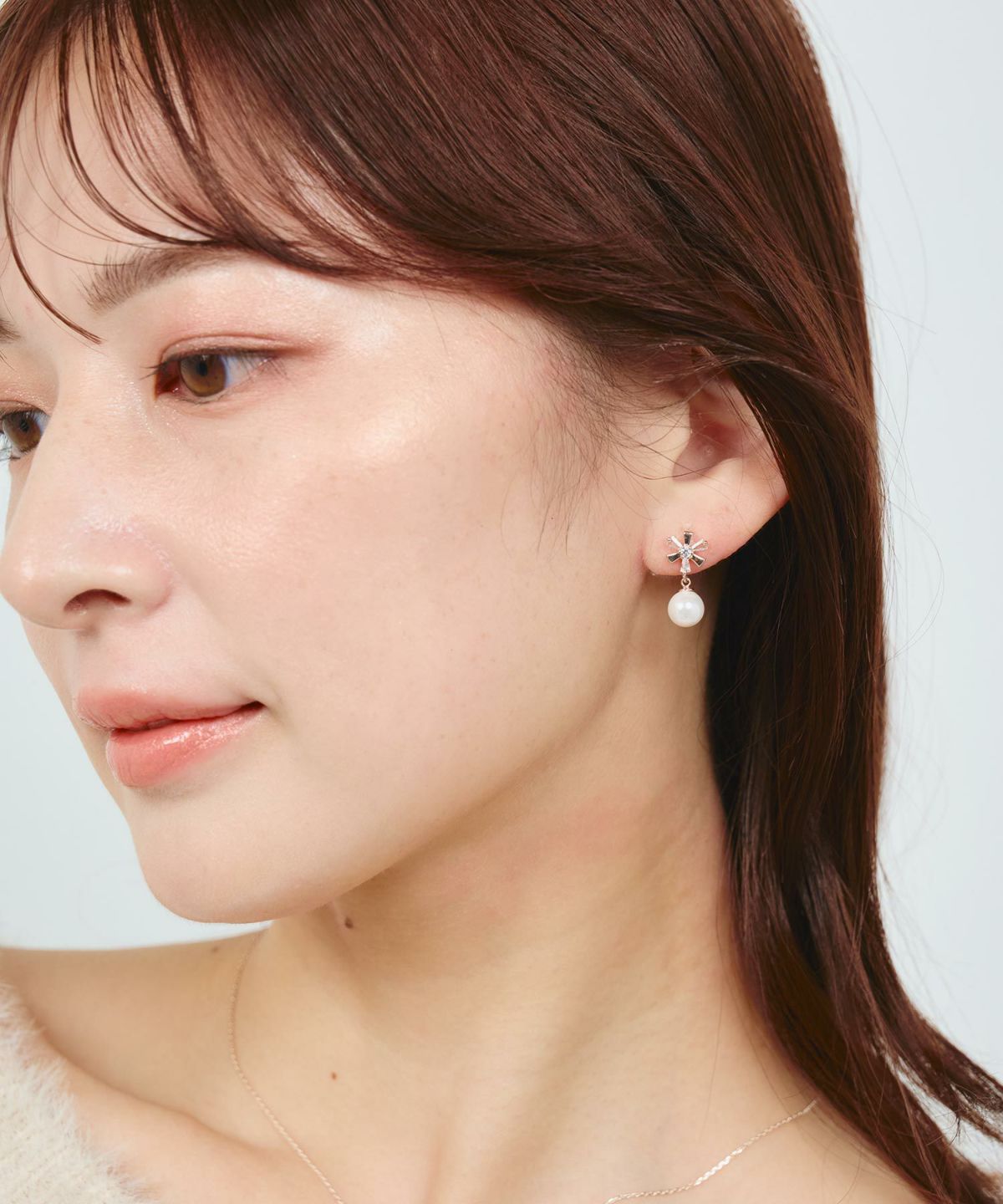 フラワーパールチタンポストピアス