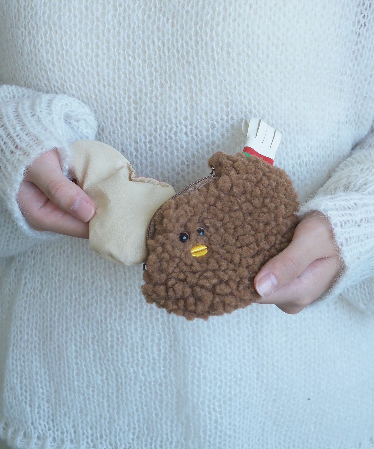 フードモチーフハンドウォーマー