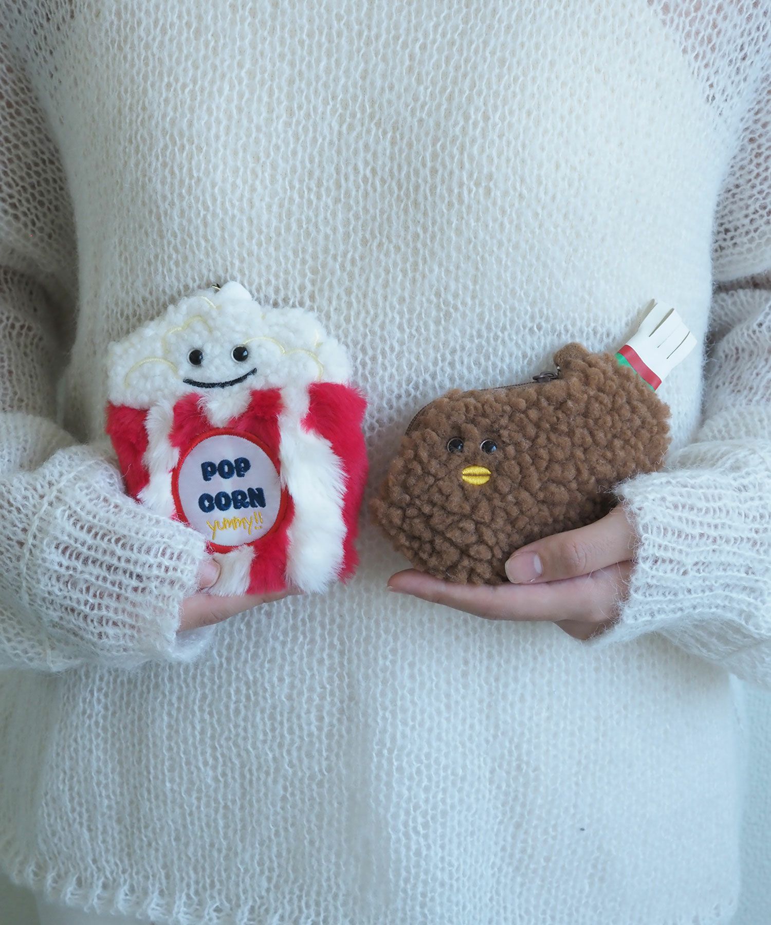 フードモチーフハンドウォーマー