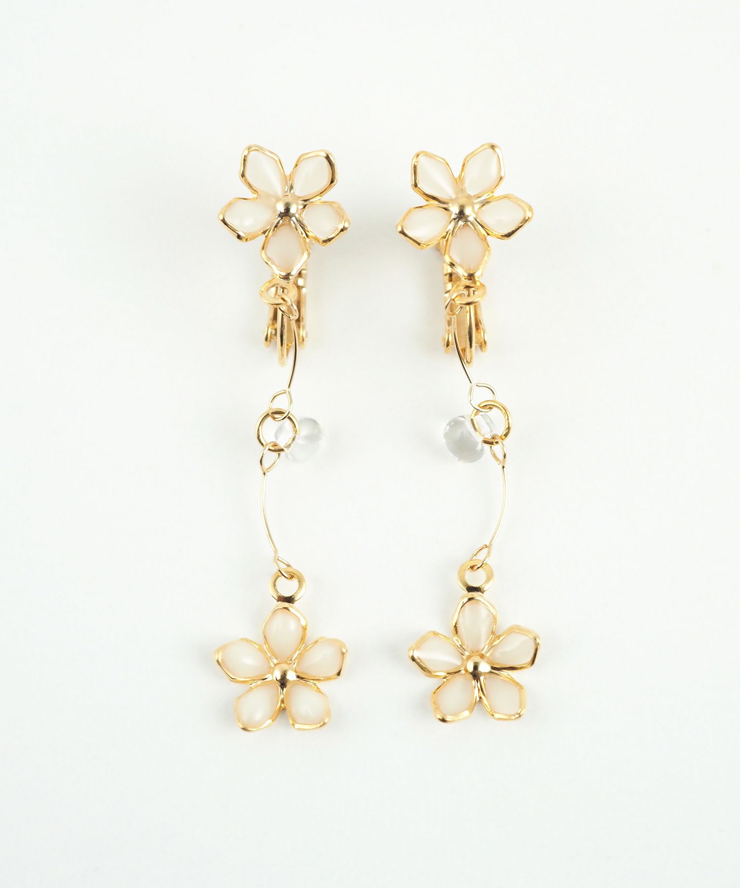 プチフラワーIMFスプリングイヤリング