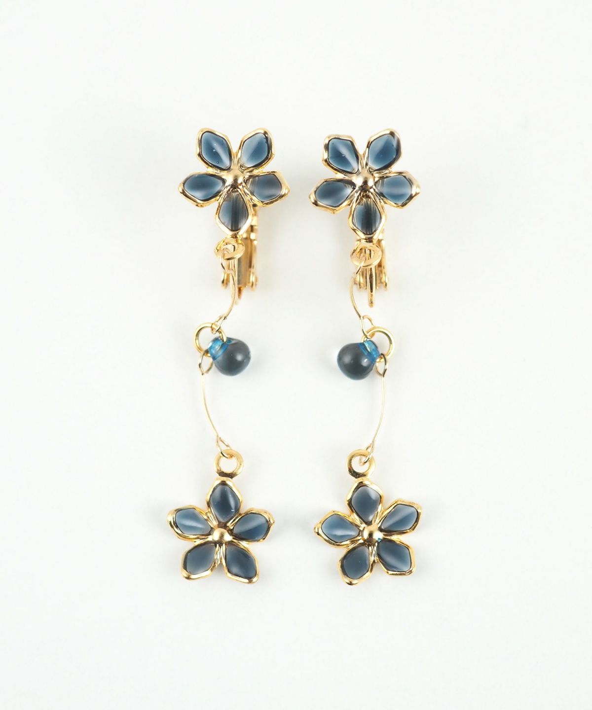 プチフラワーIMFスプリングイヤリング