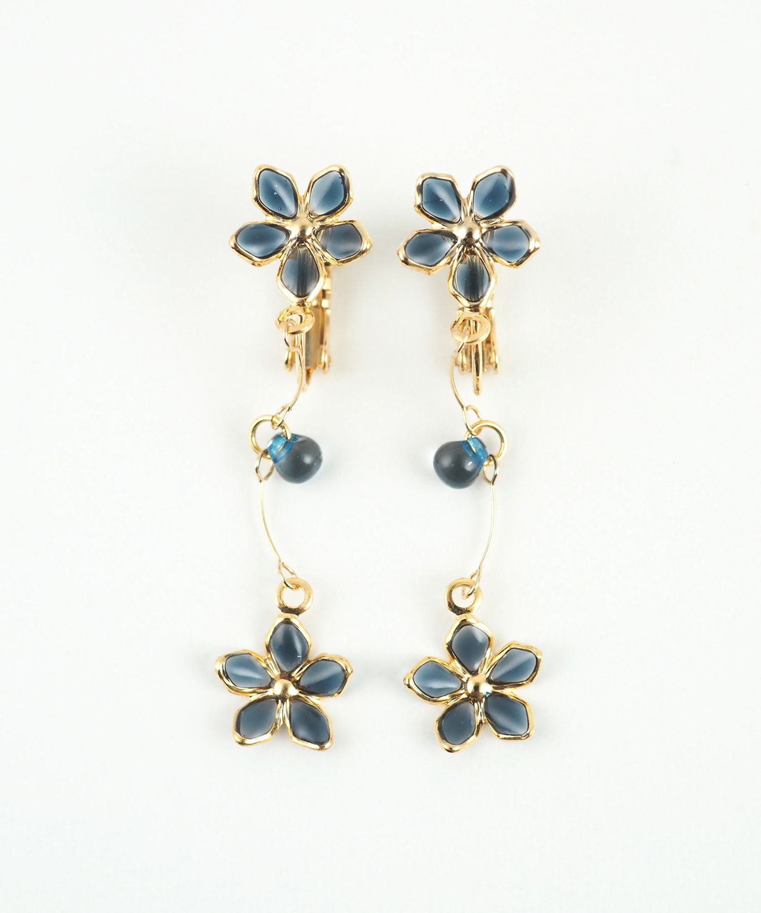 プチフラワーIMFスプリングイヤリング