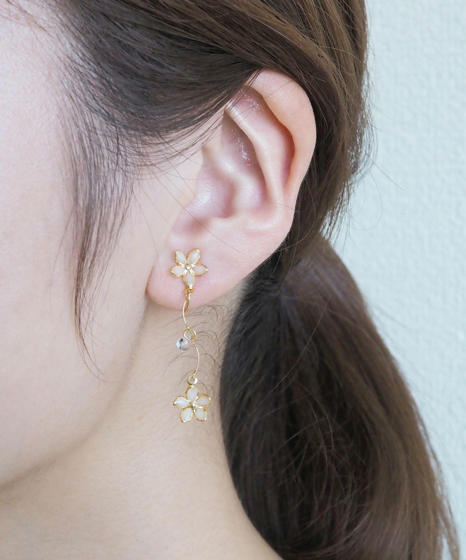 プチフラワーIMFスプリングイヤリング