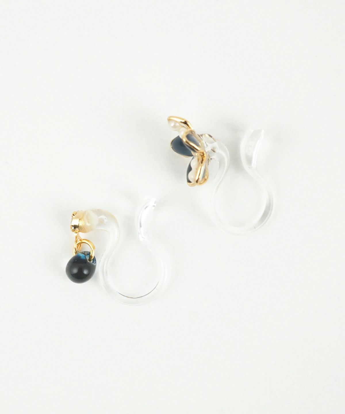 フラワーセット樹脂ノンホールイヤリング