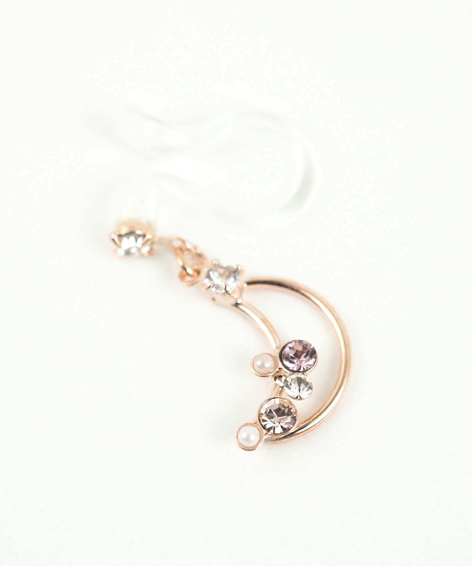 クレセントムーン樹脂ノンホールイヤリング