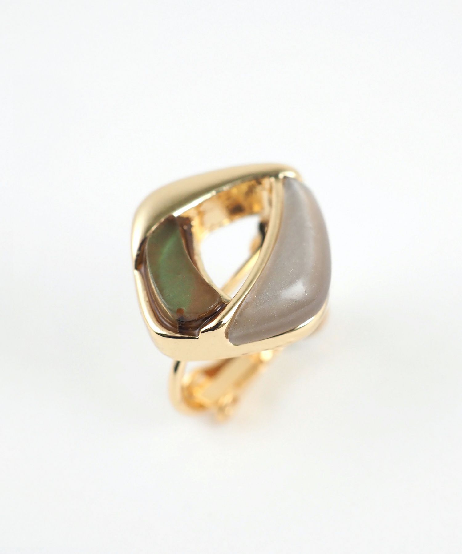 ニュアンスカラースクエアIMFスプリングイヤリング