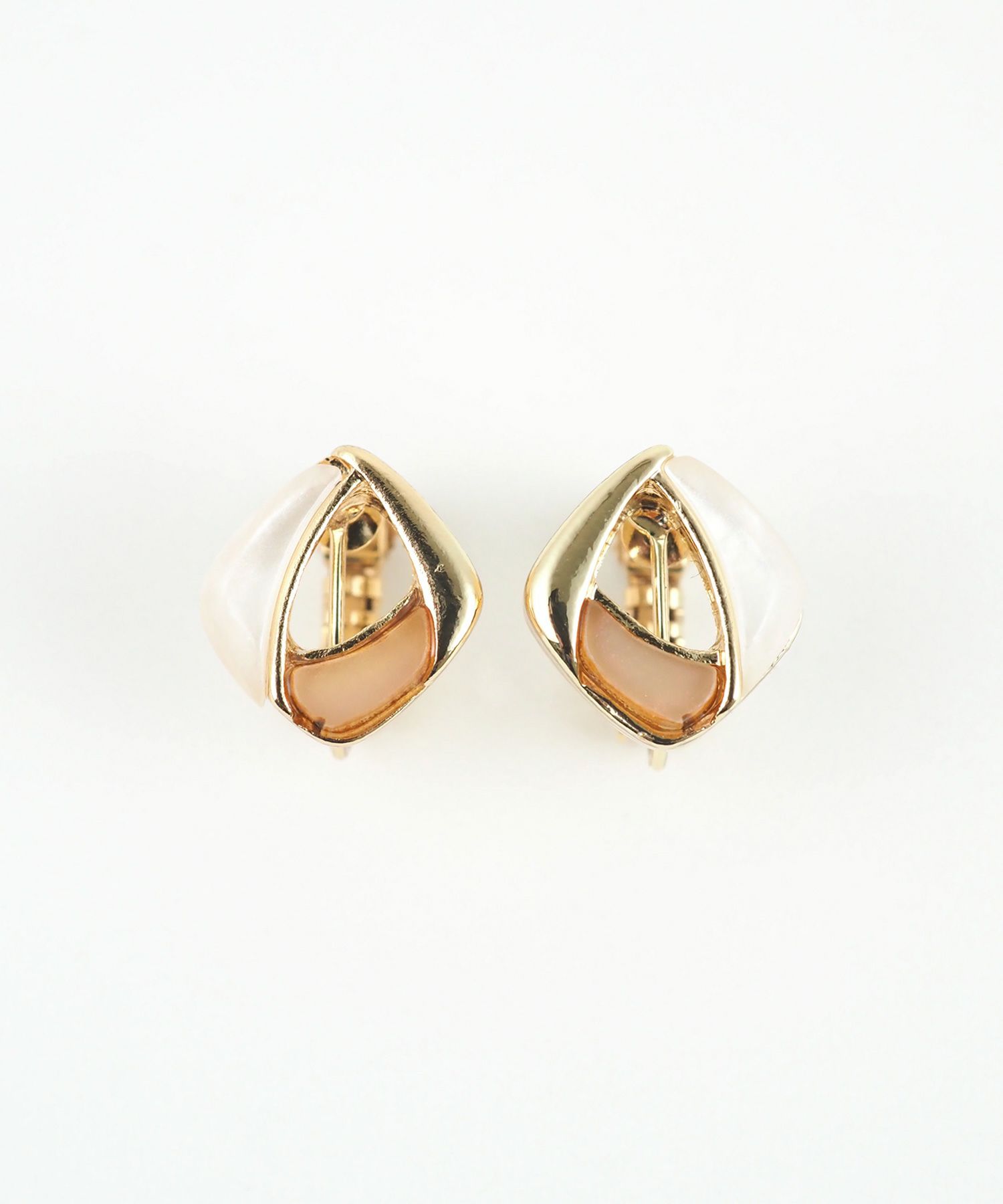 ニュアンスカラースクエアIMFスプリングイヤリング