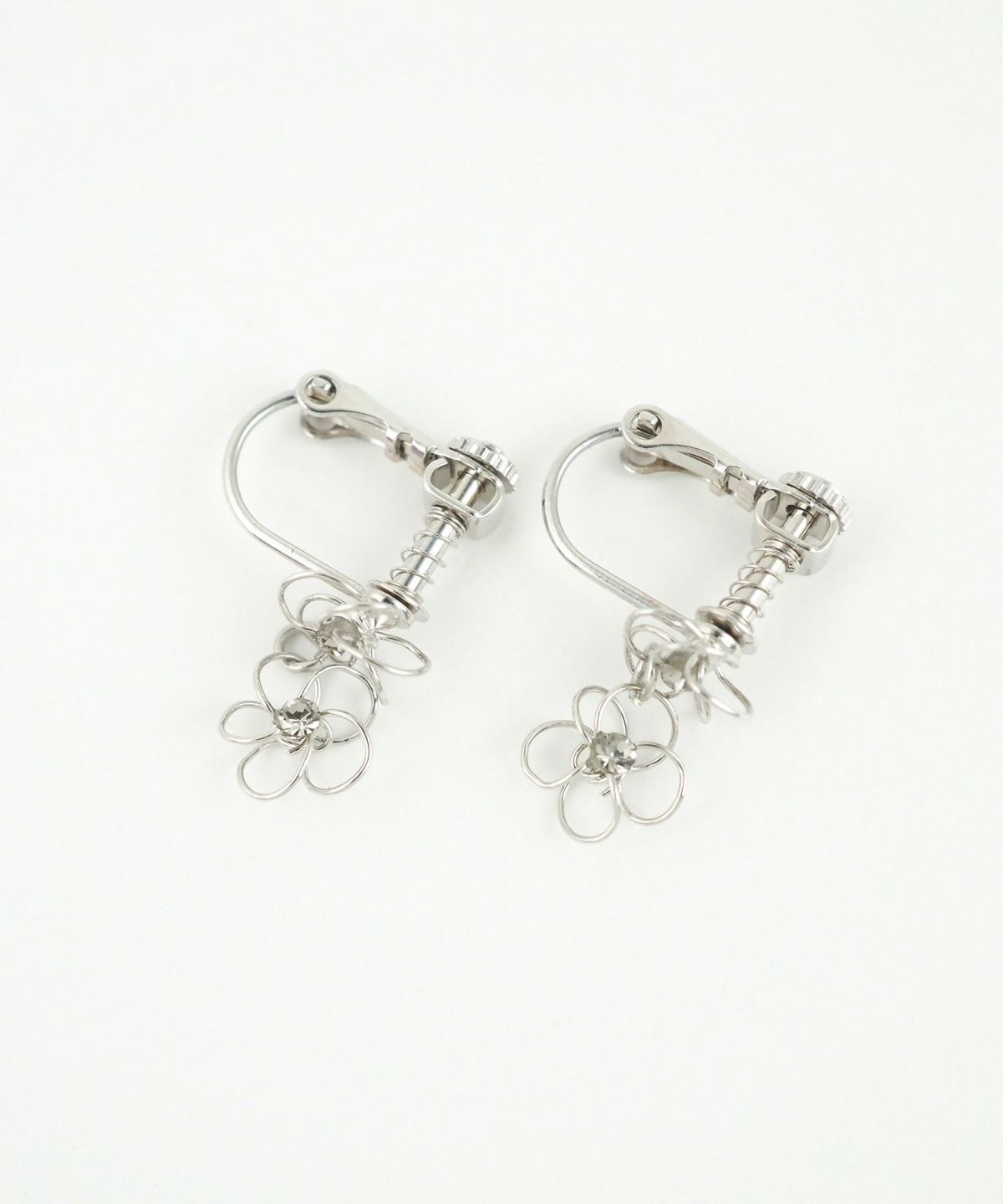 2連ワイヤーフラワーIMFスプリングイヤリング