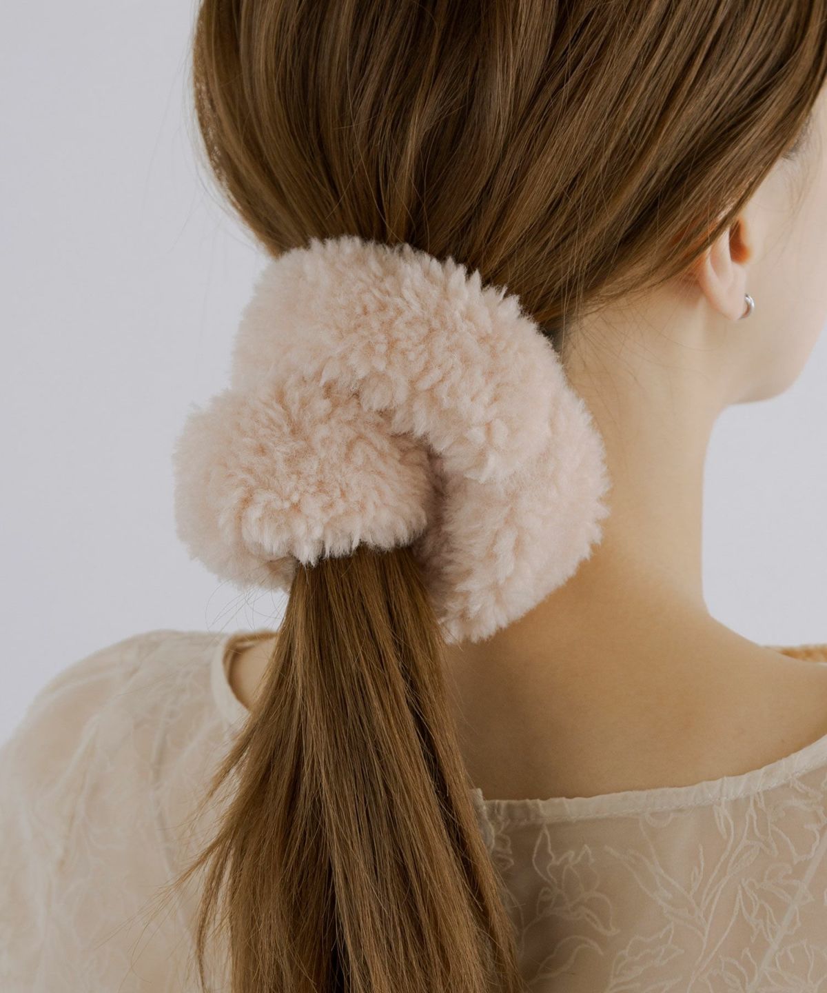 ニットファービッグシュシュ