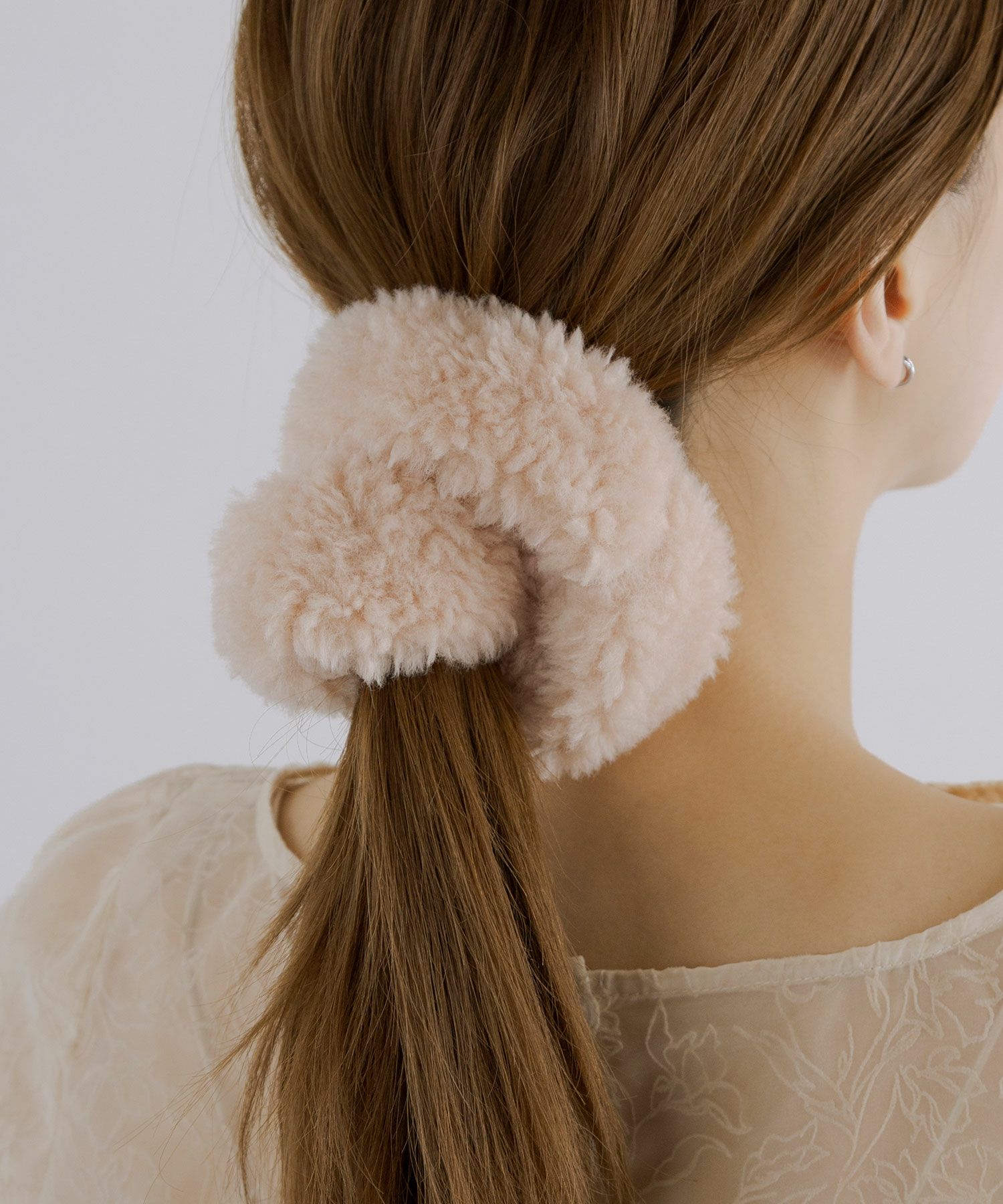 ニットファービッグシュシュ