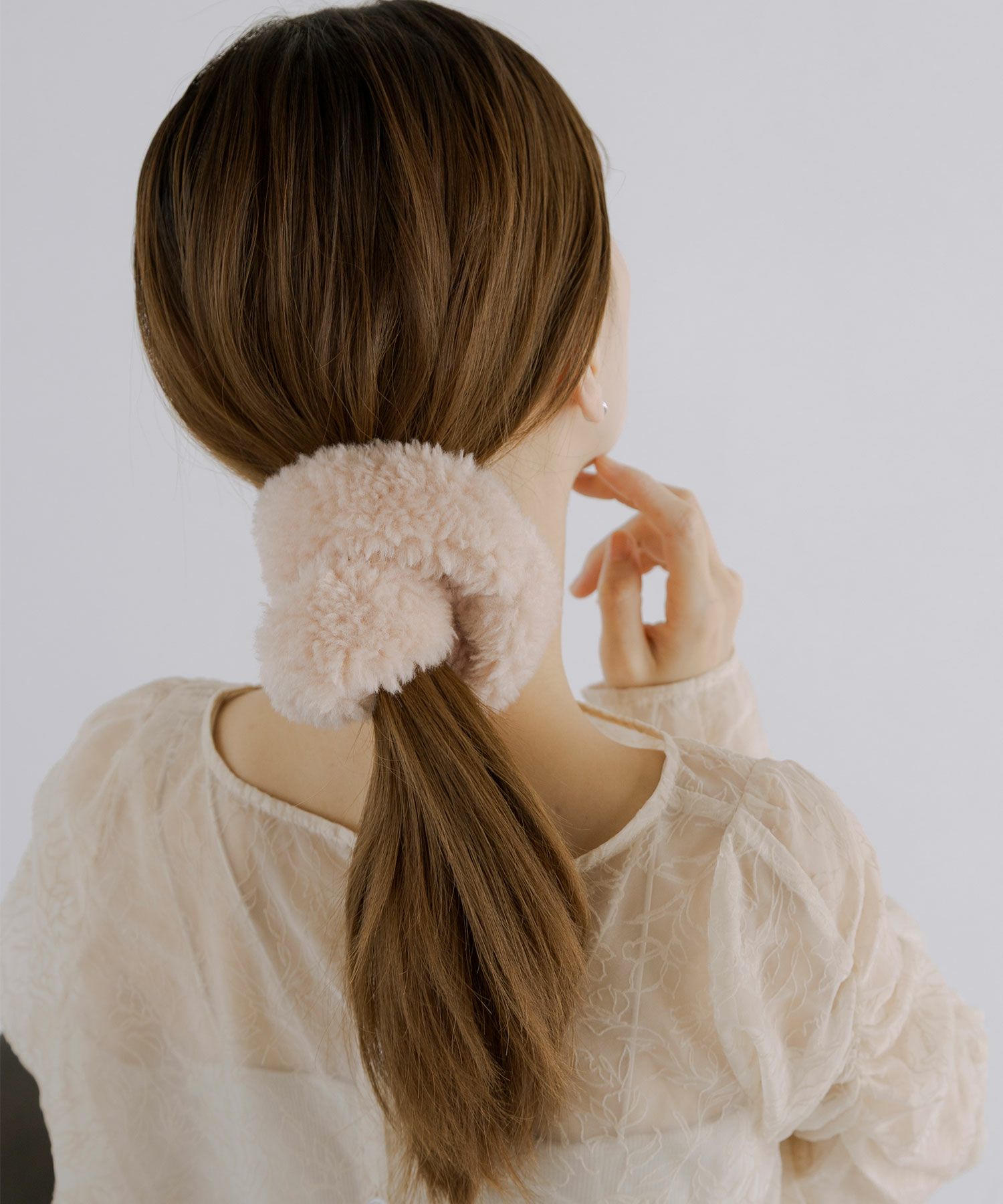 ニットボアビッグシュシュ