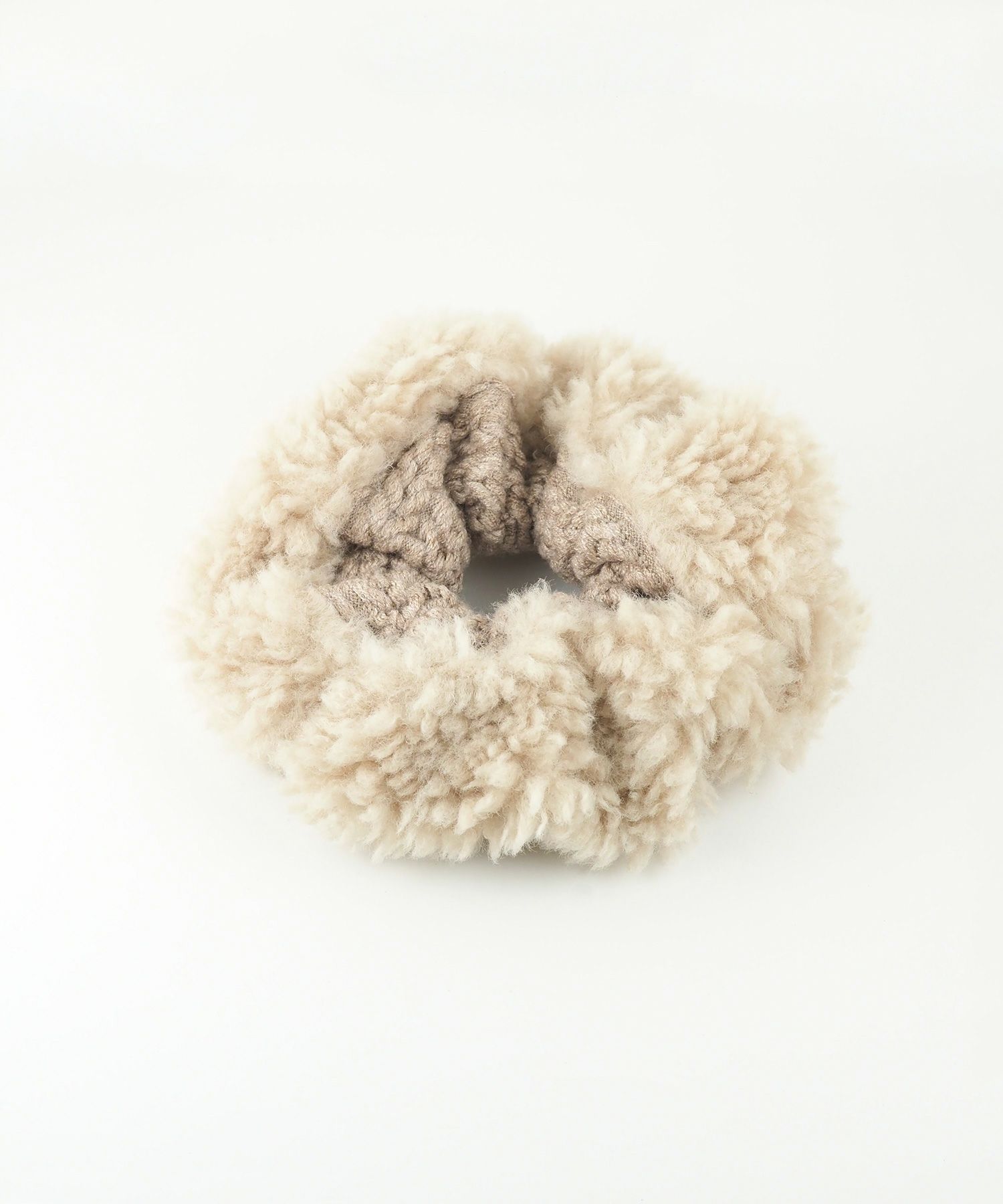 ニットファービッグシュシュ