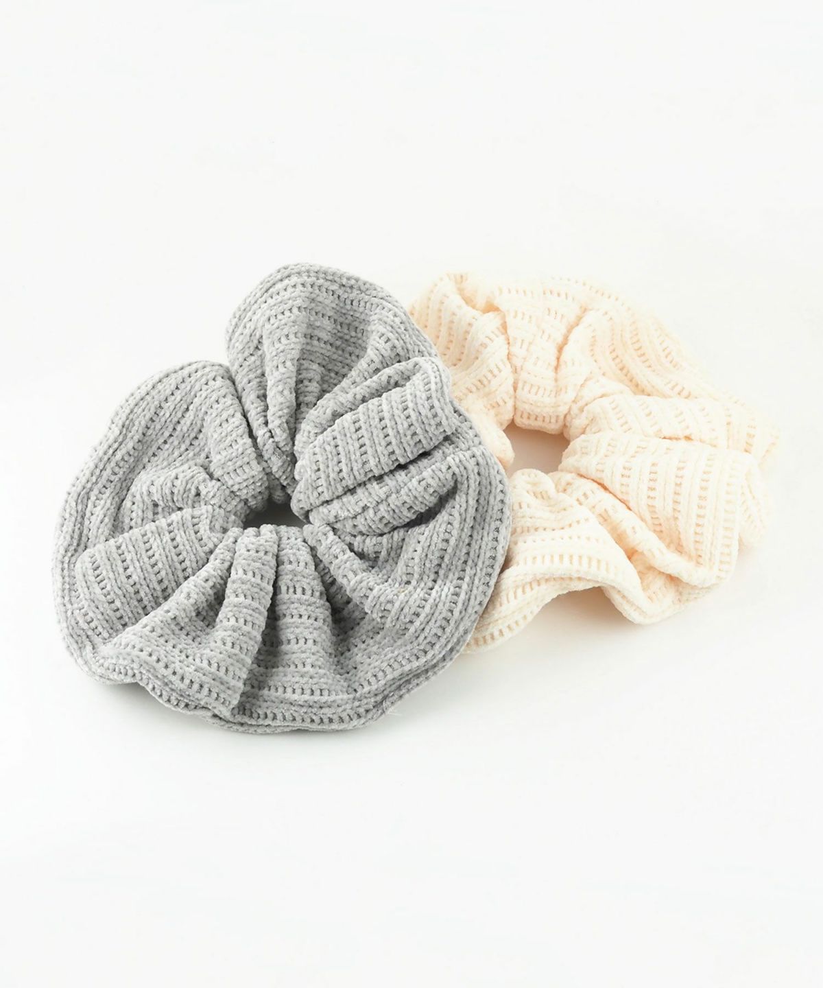 ナチュラルニットシュシュ