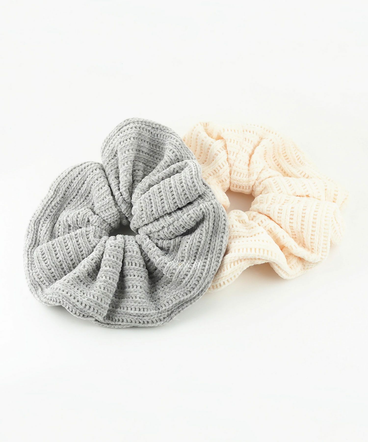 ナチュラルニットシュシュ