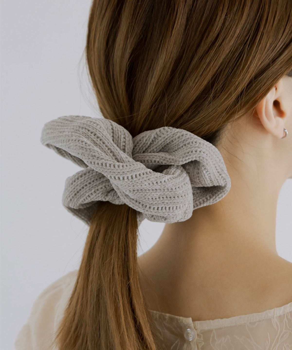 ナチュラルニットシュシュ