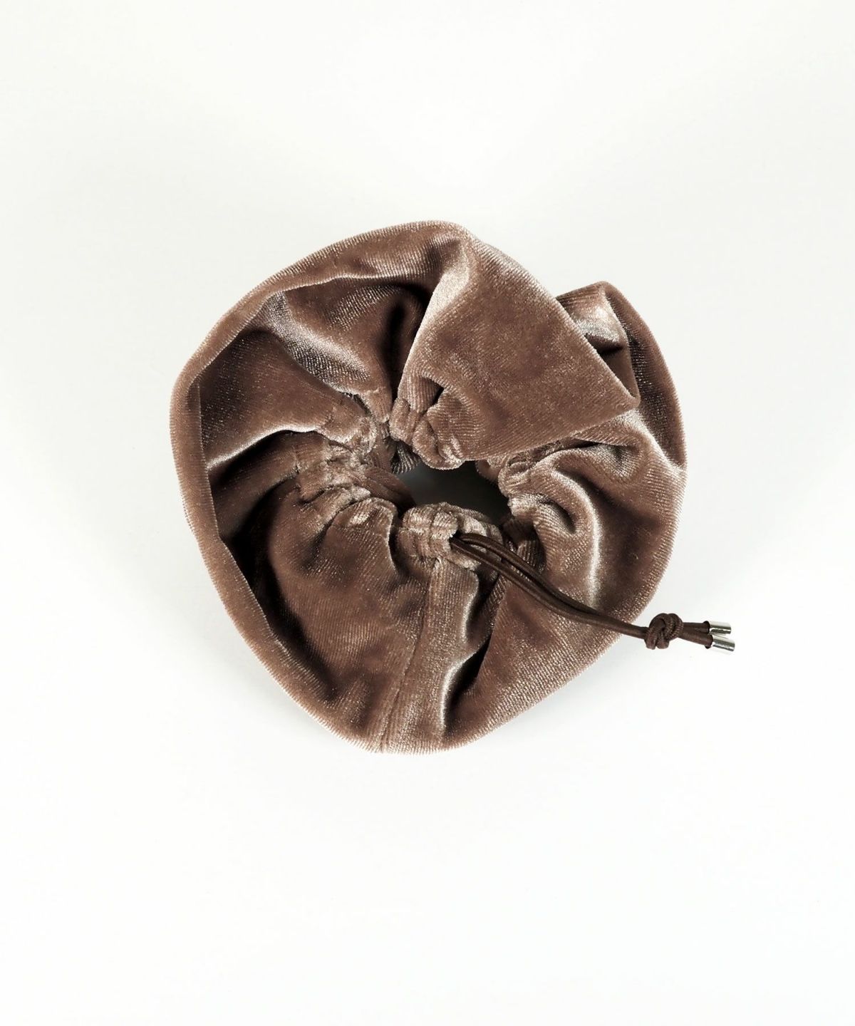 ベロアシュシュット