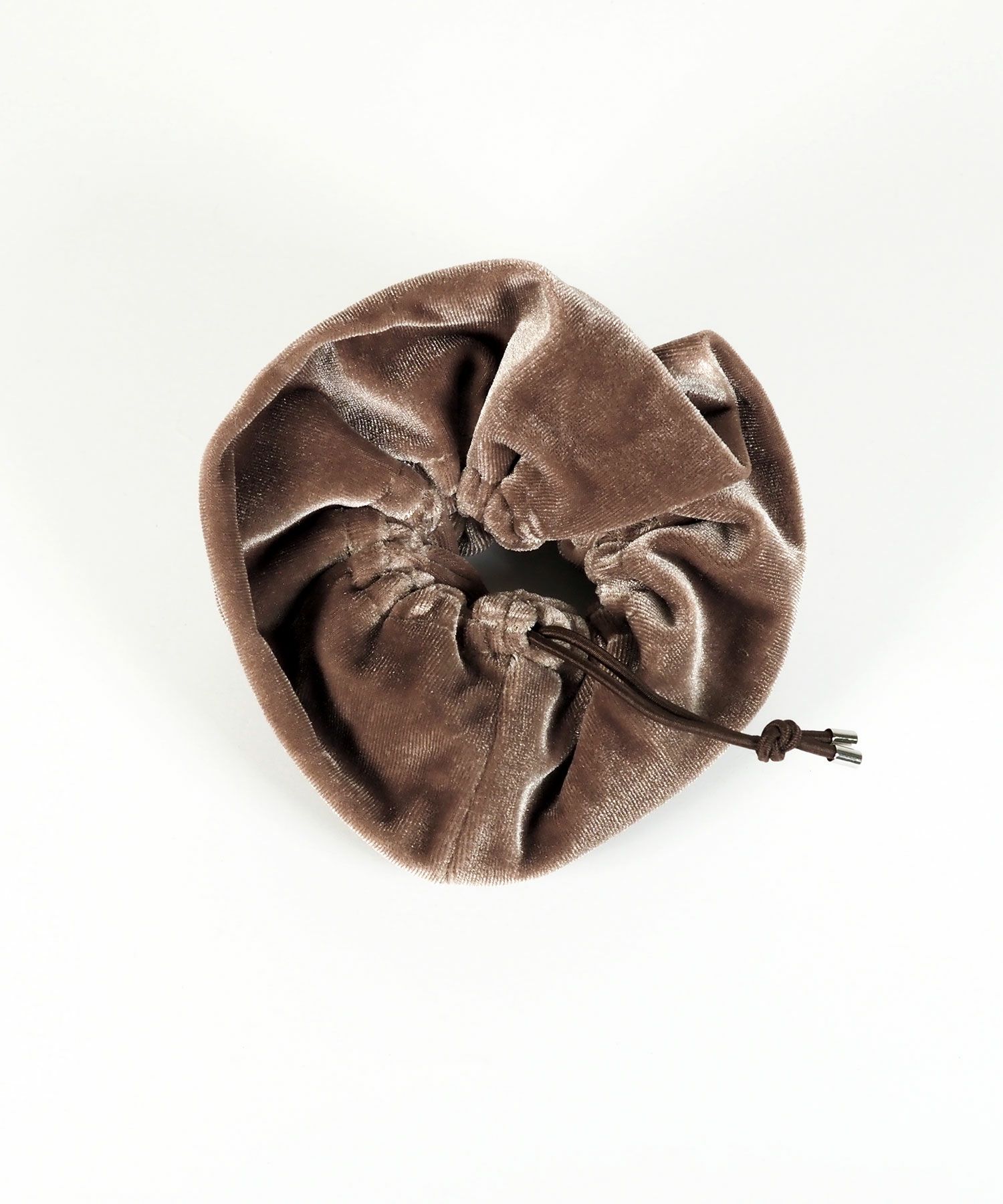 ベロアシュシュット