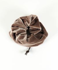 ベロアシュシュット